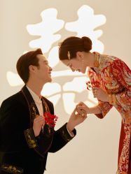 点击看大图 -至臻微拉婚纱摄影