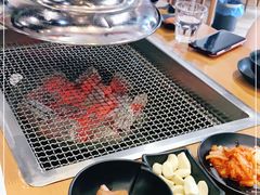 -肉甲韩国木炭烤肉(新壹街1店)