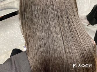 收起羡慕别人的目光 尝试改变一款发型发色