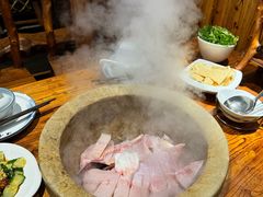 -滇香肴·云南菜蒸汽石锅鱼(云南北路店)