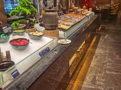 -钱小奴海鲜自助黑金店(杭州滨江龙湖店)
