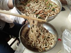-正宗杨记普洱酸醋米线(总店)