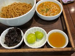 -蟹上黄·蟹黄面·江南糖水(人民广场店)