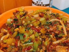 -玲玲米粉·新疆现炒米粉(大十字总店)