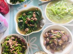 -鲸育宝宝月嫂(徐汇店)