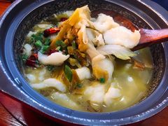 -周鱼小馆石锅酸菜鱼(活力汇店)