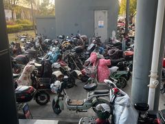 -康新公路(地铁站)