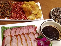 -老滇山寨•云南特色菜•地方菜•民族风情歌舞表演(金碧店)