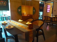 -鸽子侯·家宴·平价海鲜(市图书馆店)