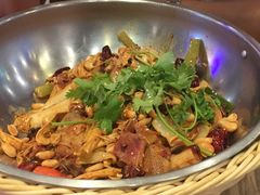 -拿渡麻辣香锅(百联滨江店)