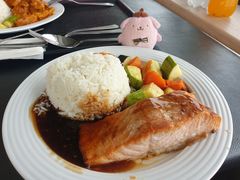 照燒三文魚配絲苗白飯-湾景餐厅(海洋公园店)