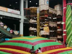 -蒙特利亲子乐园