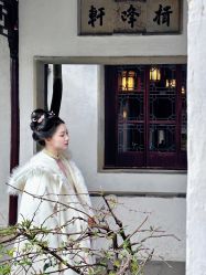 -一揽芳华汉服旗袍体验馆(拙政园店)