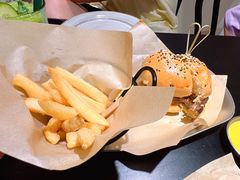 -J's Cafe Lab