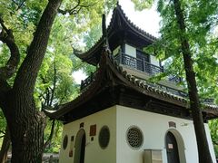 -汇龙潭
