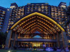 -三亚湾海居铂尔曼度假酒店