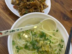 -萍姨抻面馆·鸡架冒菜(清湖店)