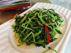 -马尔龙新疆饭店·清真(瑞景店)