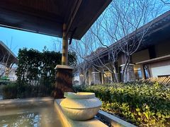 -大连金石滩绿发温泉假日酒店