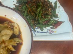 -川流不息·地道川菜·小龙虾(松东路店)