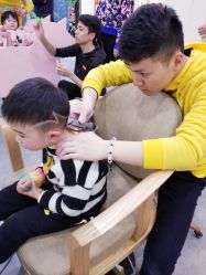 -马克叔叔儿童理发形象设计