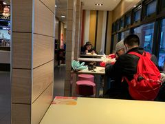 -麦当劳(江湾镇店)