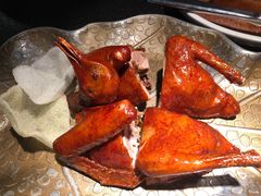 脆皮乳鸽-蝴蝶里·粤菜·点心(龙湖天街&滨江店)