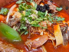 -成都你六姐·牛肉冒菜(上海长泰广场店)