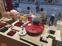 -LADY FAFA(巨鹿路陕西南路路口店)