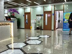 -茂菊口腔连锁(浦东南路店)
