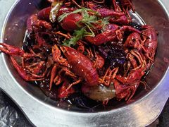 -路边边地标烧烤·川菜·小龙虾·音乐酒馆(良乡长虹店)
