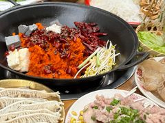 -扎起市井老火锅(乐山总店)