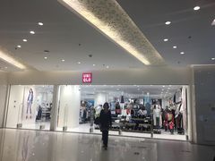 -优衣库(上海金桥国际商业广场店)
