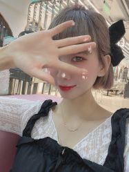 -BULB STUDIO 巴柏明星发型工作室