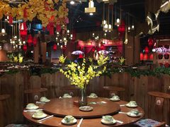 -老滇山寨•云南特色菜•地方菜•民族风情歌舞表演(金碧店)