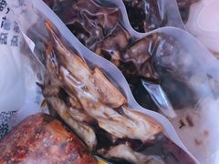 -鑫记婆婆兔·成都特产·兔头手撕兔(太古里店)
