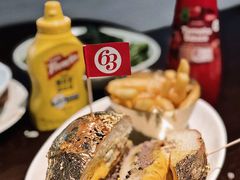 黄金汉堡-Bistro 63 创意融合料理(广粤天地店)