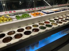 自助调料区-海底捞火锅(杭州庆春路夜宵主题店)