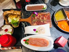 -热火朝天鲜切牛肉火锅(南强街巷店)