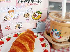 -瑞幸咖啡(江南万达三层店)