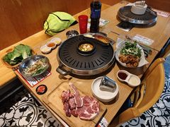 炸鸡-江南猪肉商会无限续吃(弘大店)