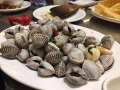 -胡须佬鸡煲四季火锅店(石厦西村直营店)