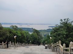 -广州莲花山旅游区