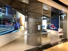 -TESLA 特斯拉(上海太古汇体验店)