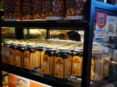 面包甜点陈列柜-可颂坊(中心书城店)