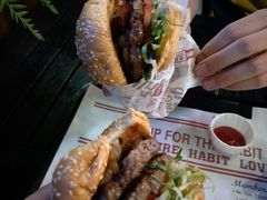 -The Habit Burger Grill 哈比特汉堡(爱琴海店)