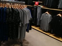 -UNDER ARMOUR(新燕莎奥莱店)