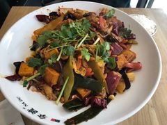 -拿渡·水煮鱼麻辣香锅(王府井奥莱·香江小镇店)