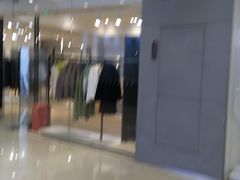 -COS(月星环球港店)