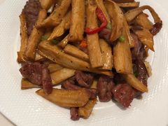 蜜椒汁杏鲍菇牛柳丝-太兴餐厅(东方广场分店)